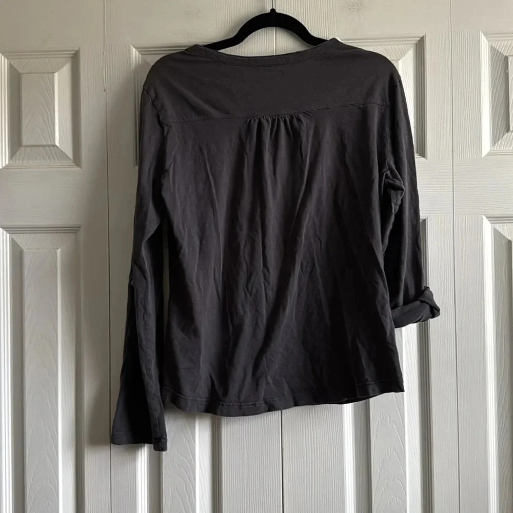 Carhartt | Women’s Gray | Button Down Long Sleeve Shirt | size M